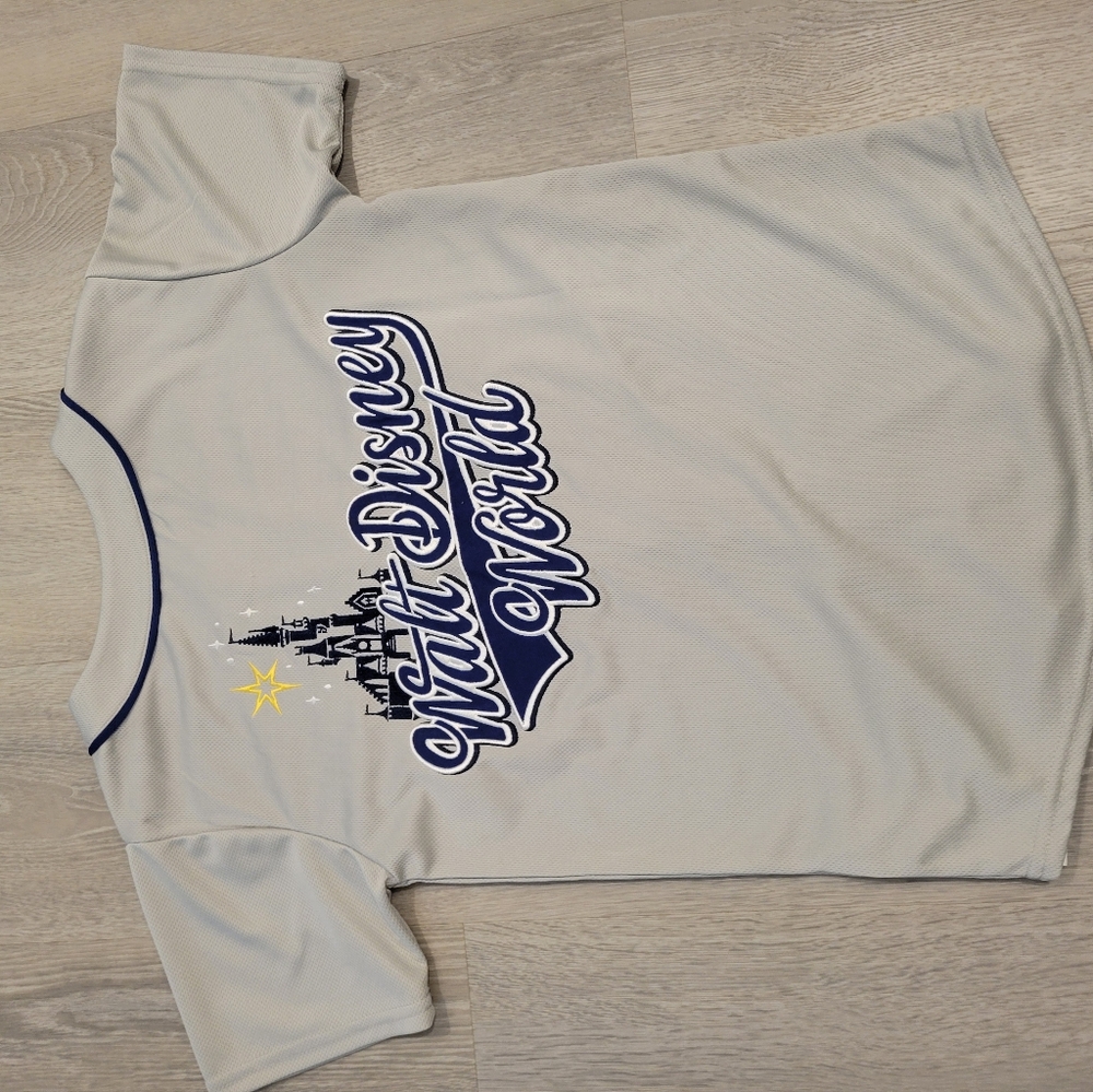 Disney, Youth Large, Grey